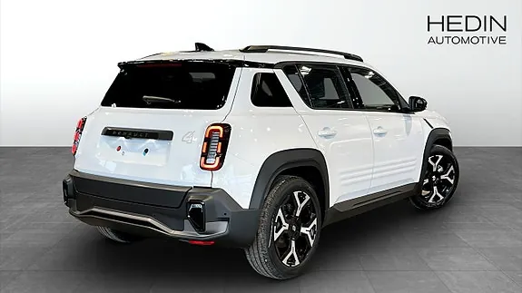 Renault 4 E-Tech 2025 photo 2