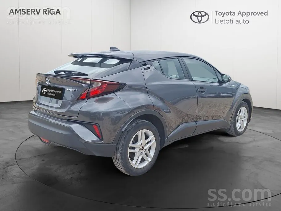 Toyota C-Hr 2021 photo 2