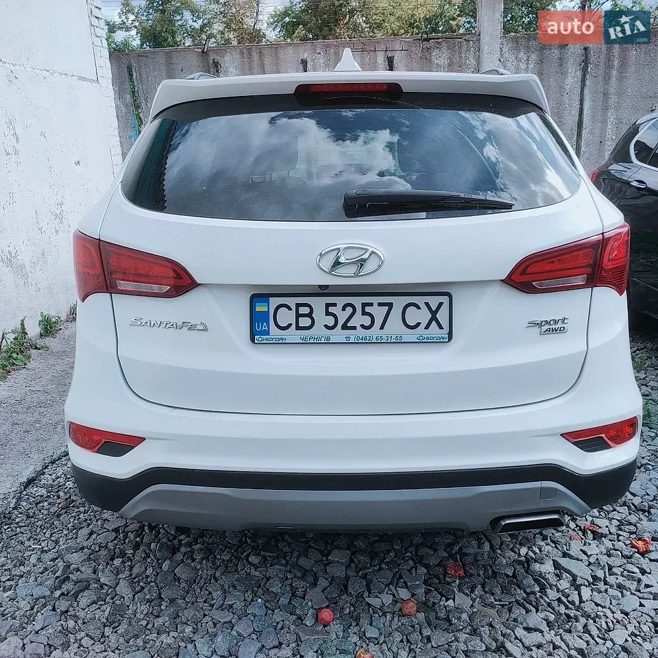 Hyundai Santa Fe 2017 photo 3