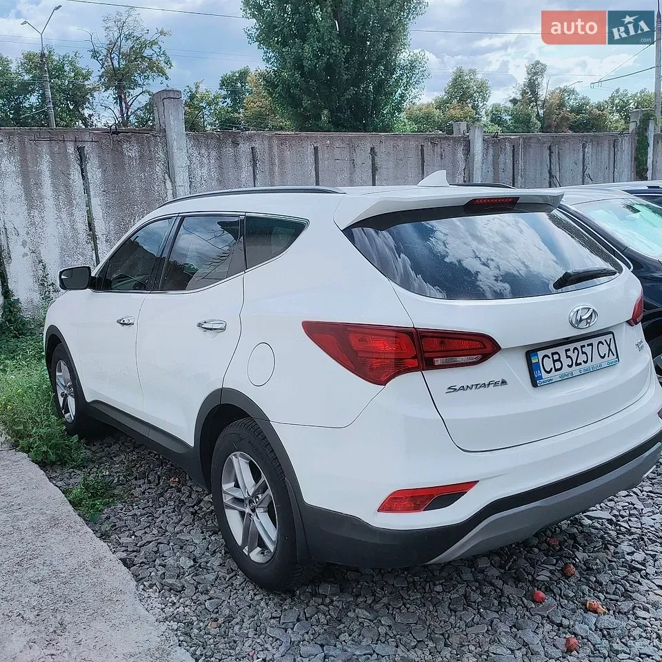 Hyundai Santa Fe 2017 photo 4