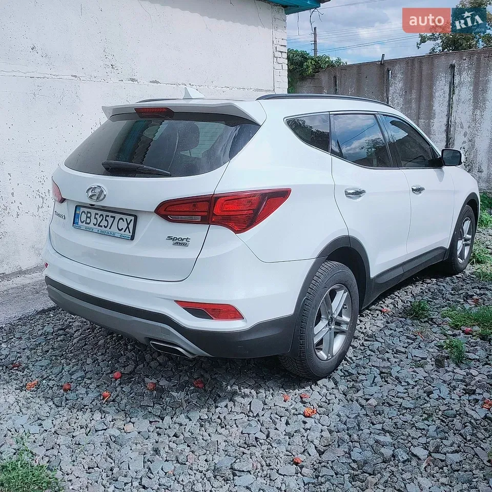 Hyundai Santa Fe 2017 photo 2