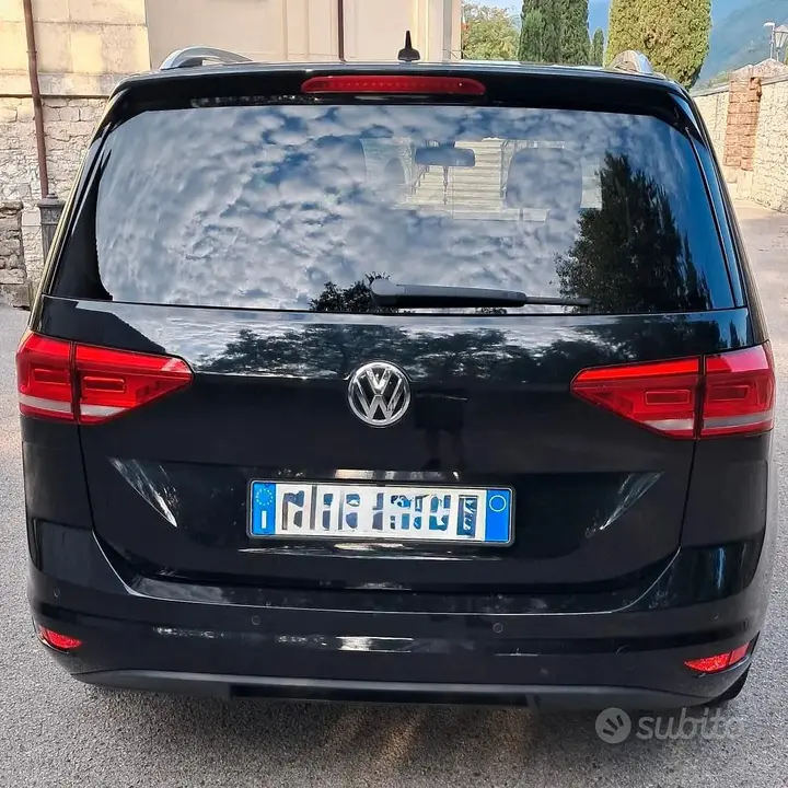 Volkswagen Touran 2016 photo 4