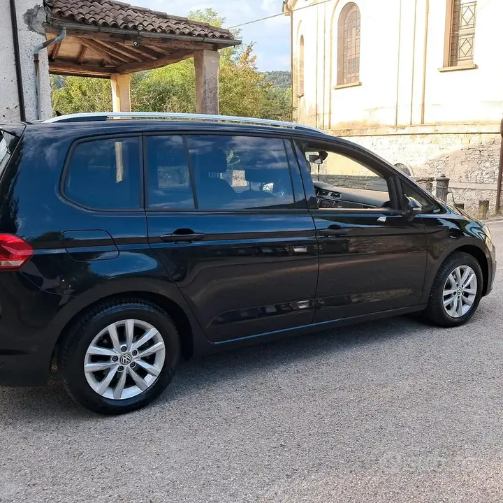 Volkswagen Touran 2016 photo 3