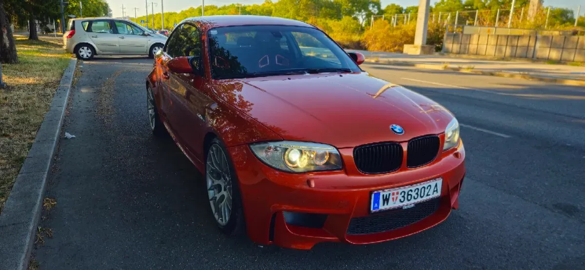 BMW 1 Series 2011 photo 2