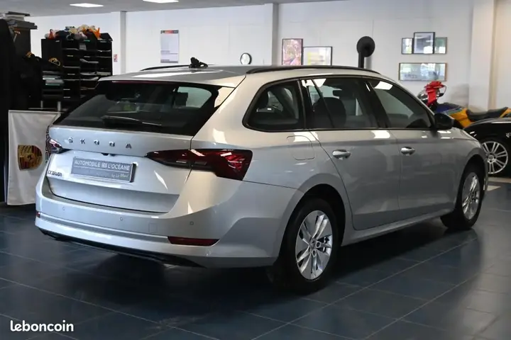 Skoda Octavia 2022 photo 5