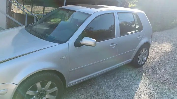 Volkswagen Golf 2002 photo 2