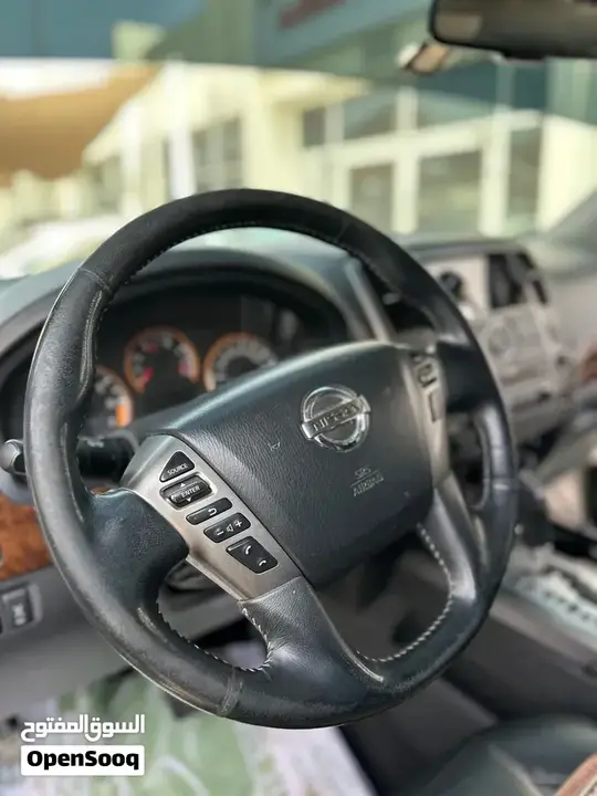 Nissan Armada 2013 photo 4
