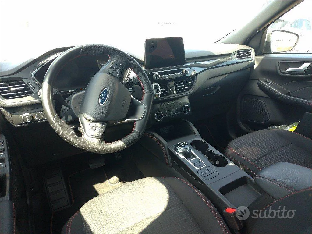 Ford Kuga 2023 photo 3
