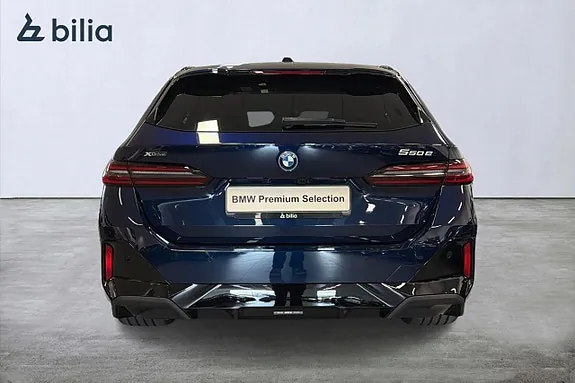 BMW 550E 2026 photo 4