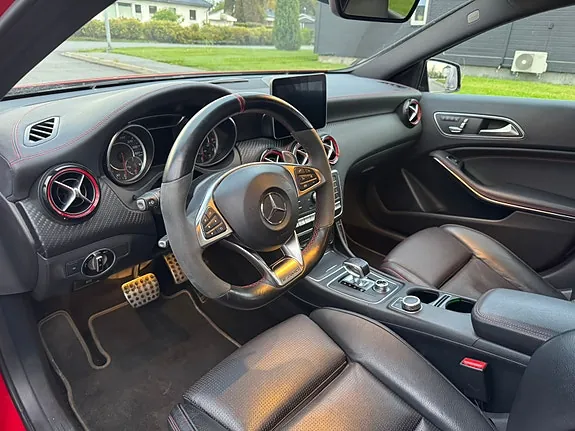 Mercedes-Benz A45 2017 photo 5