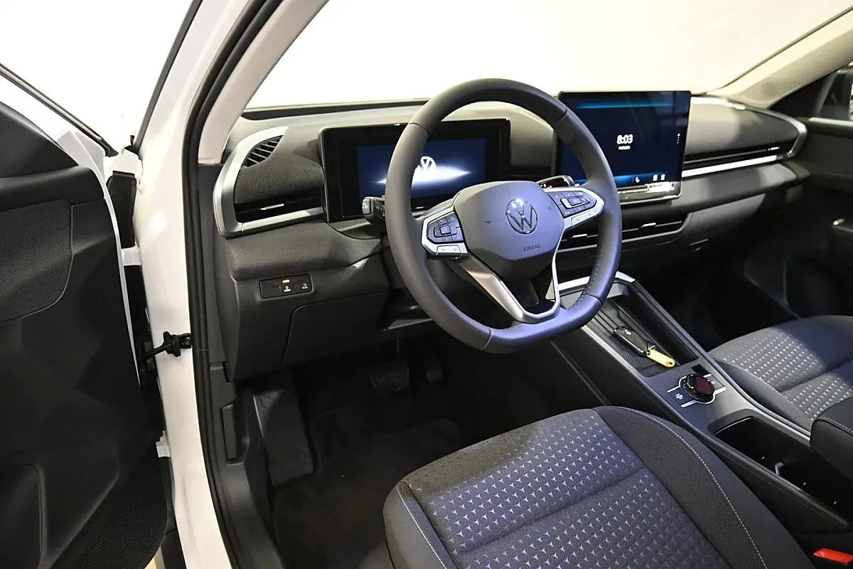 Volkswagen T-Roc Life 2026 photo 3