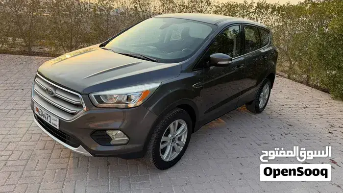Ford Escape 2019 photo 2