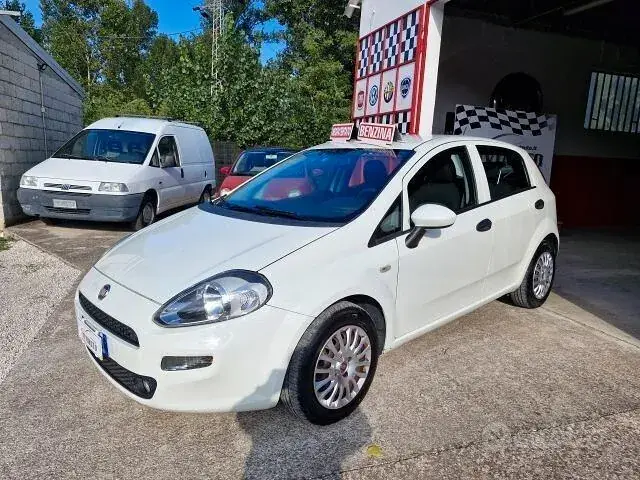 Fiat Punto 2016 photo 2