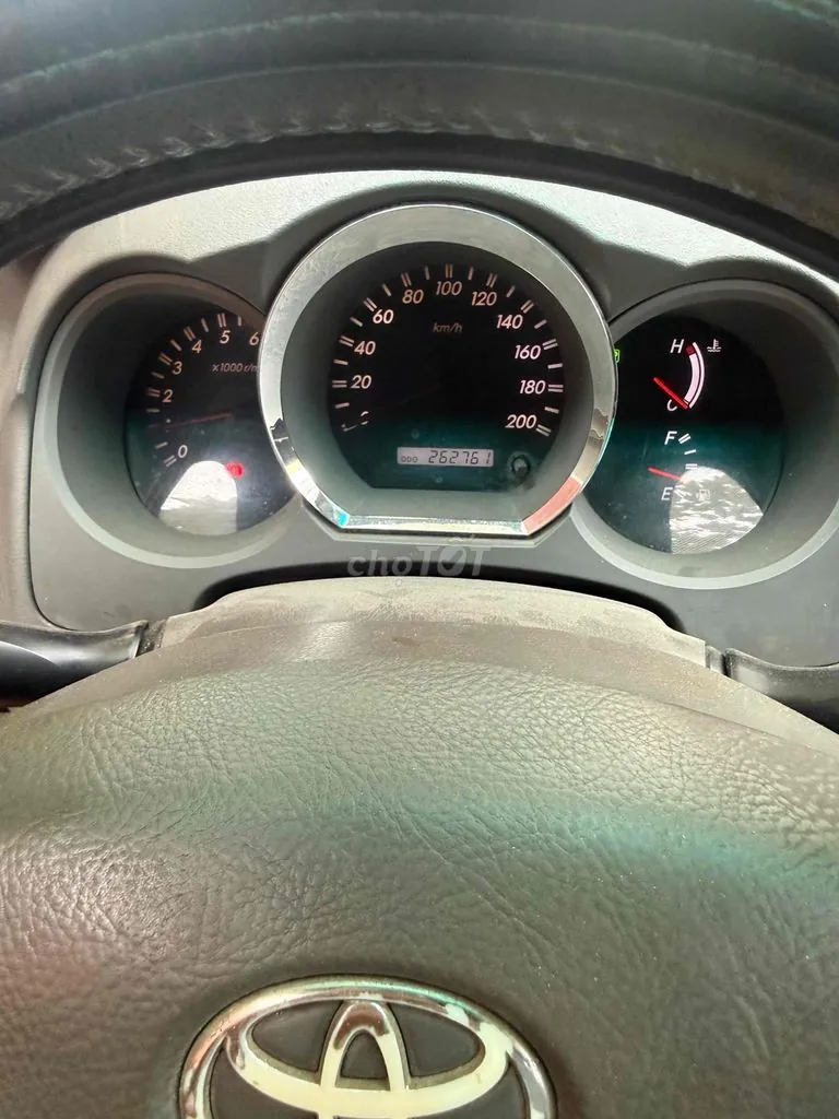 Toyota Fortuner 2010 photo 3