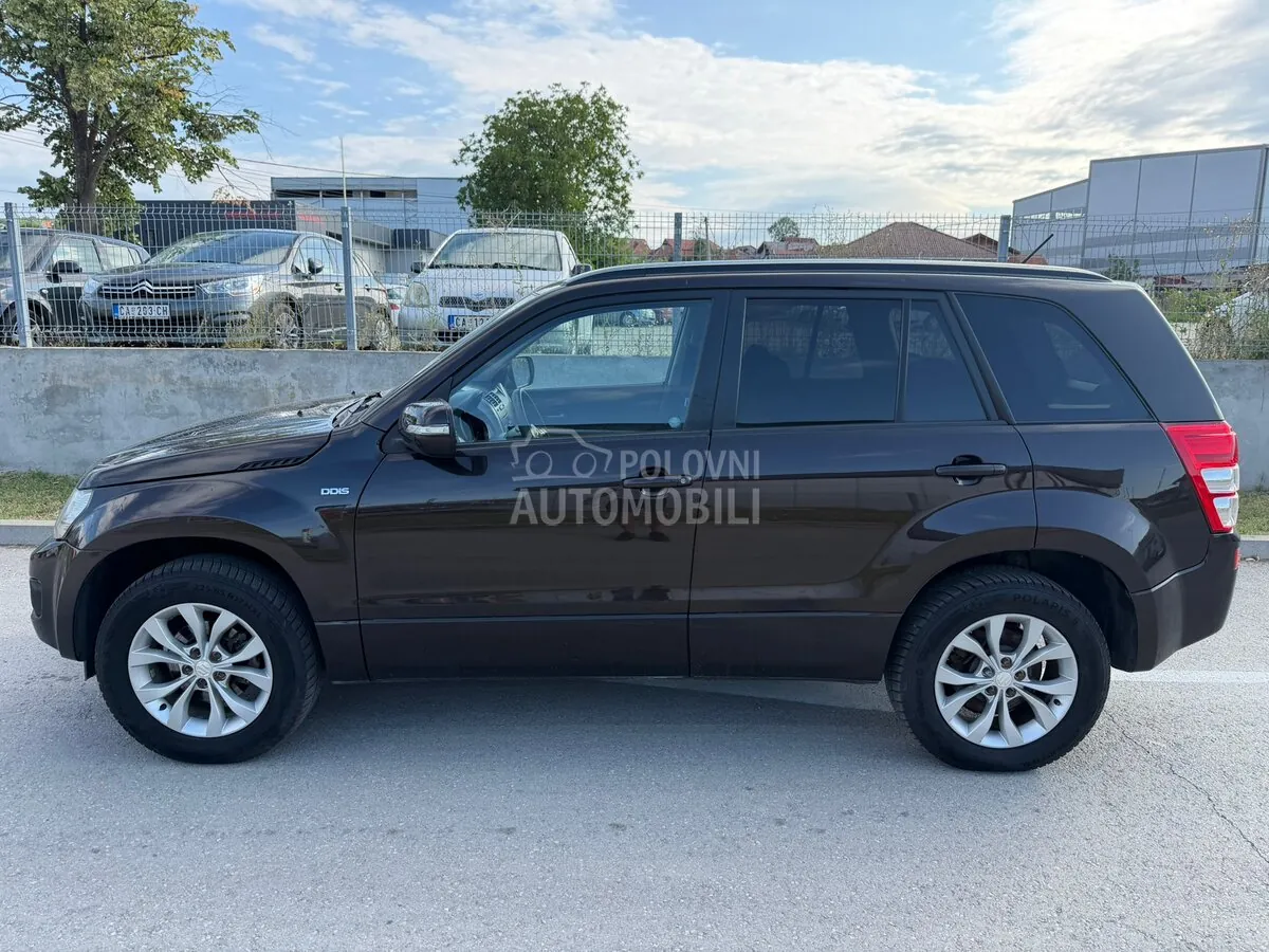 Suzuki Grand Vitara 2013 photo 4