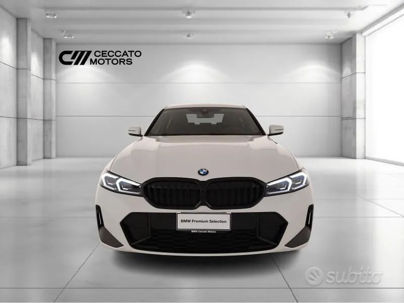 BMW 3 Series 2023 photo 2