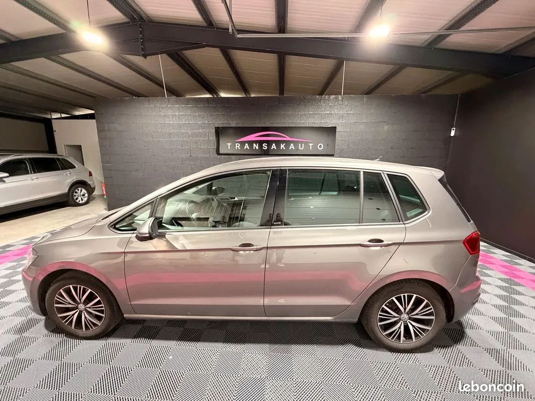 Volkswagen Golf 2016 photo 2