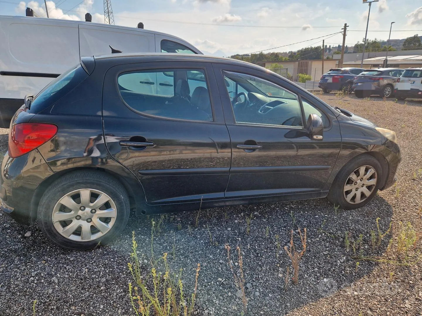 Peugeot 207 2007 photo 2