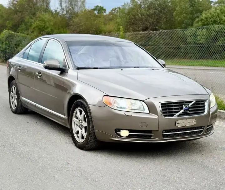 Volvo S80