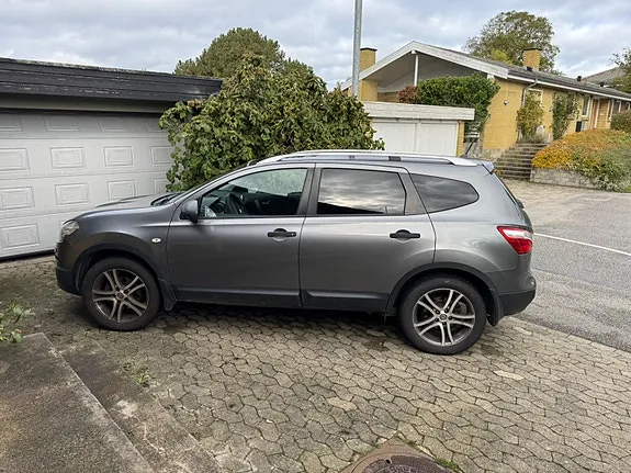 Nissan Qashqai+2