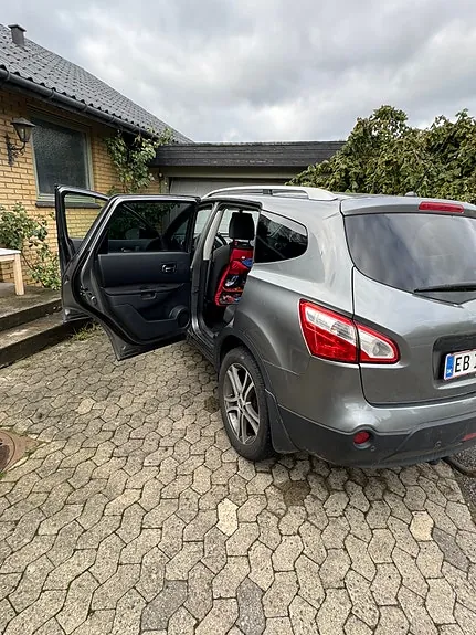 Nissan Qashqai+2 2012 photo 3