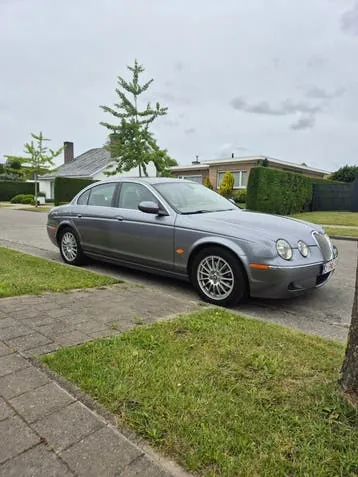 Jaguar S-Type
