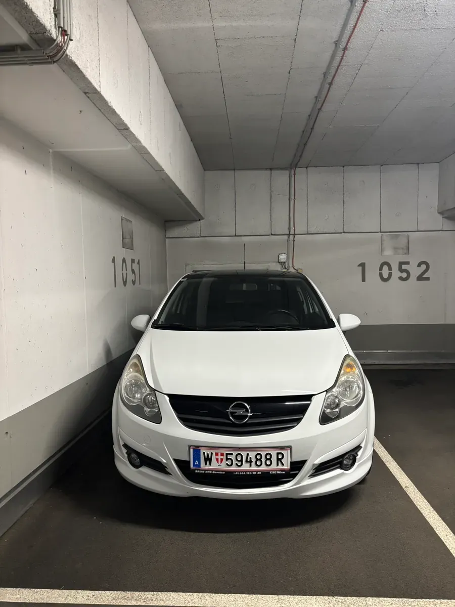 Opel Corsa 2010 photo 2