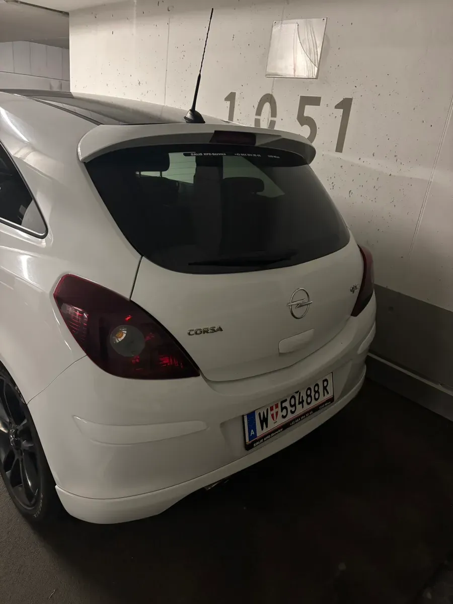 Opel Corsa 2010 photo 3