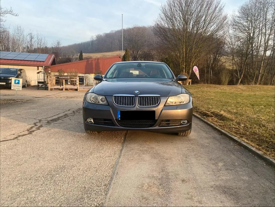 BMW 325I