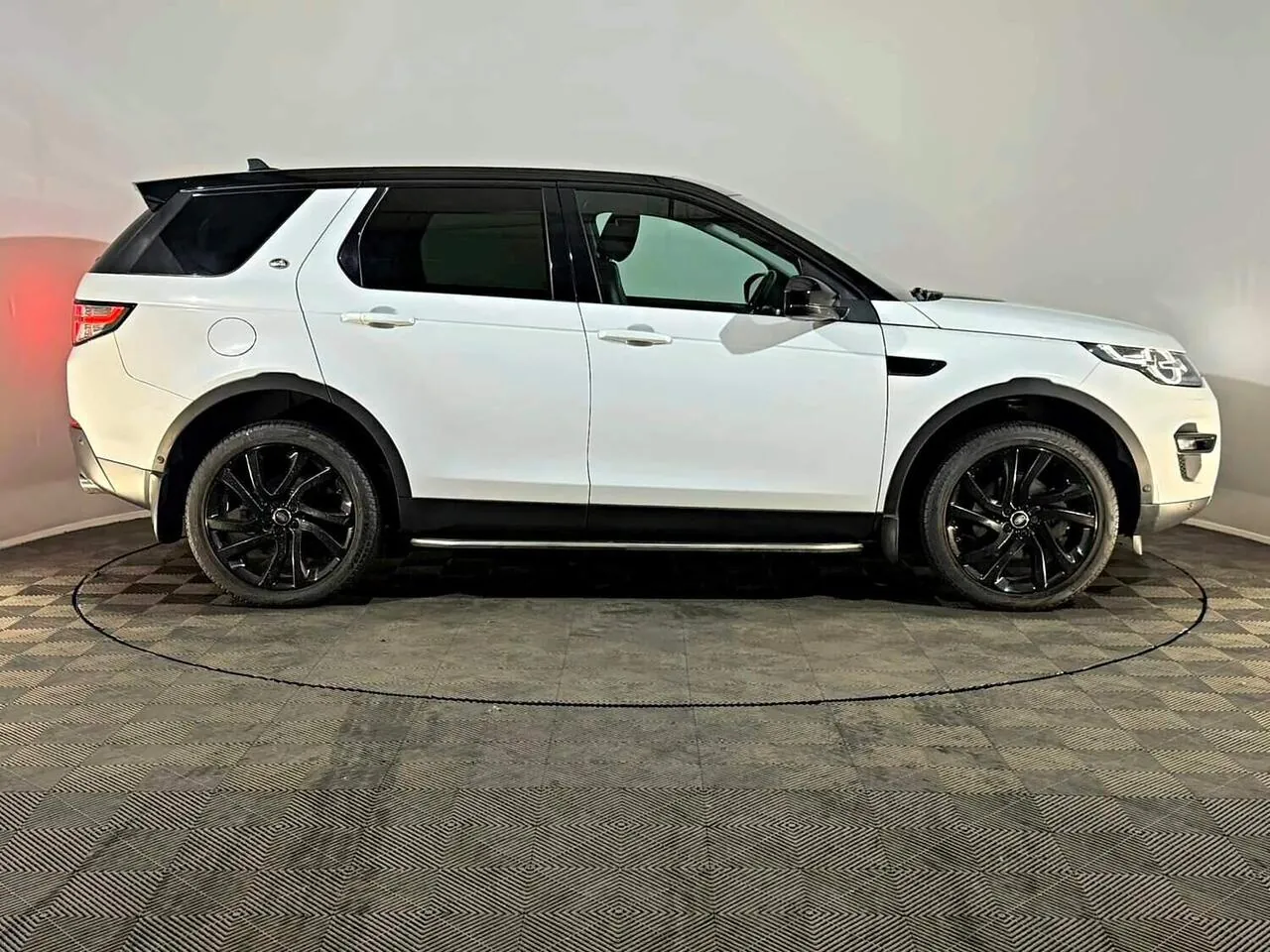 Land Rover Discovery Sport 2015 photo 5