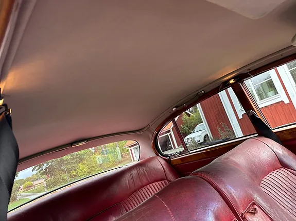 Jaguar 420 1968 photo 5