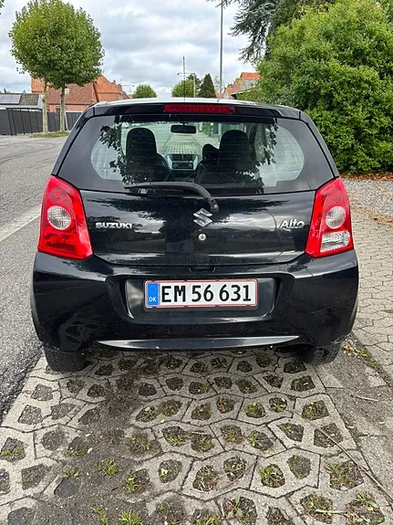 Suzuki Alto 2011 photo 4