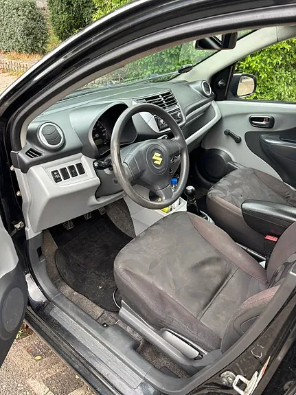 Suzuki Alto 2011 photo 5