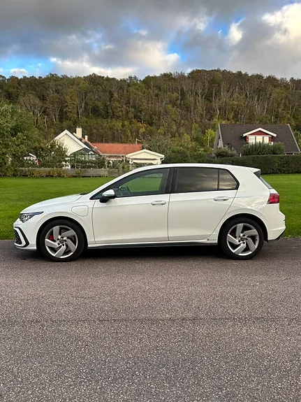 Volkswagen Golf Viii 2021 photo 2
