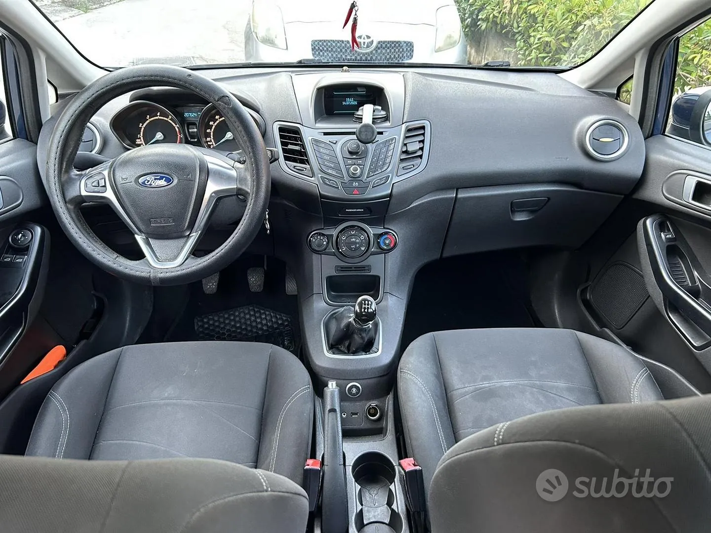 Ford Fiesta 2014 photo 5