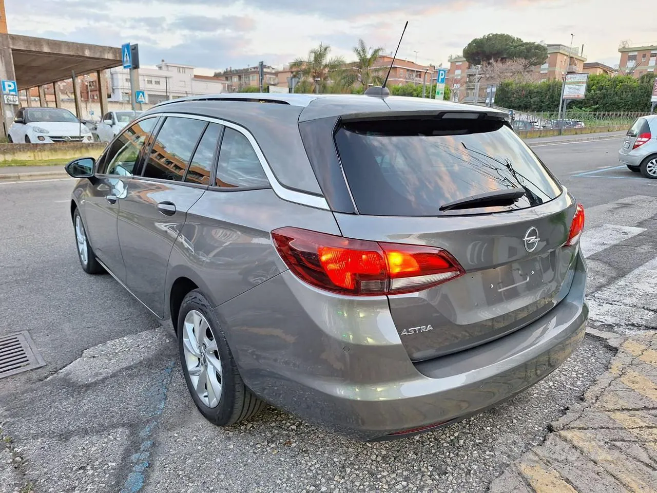 Opel Astra 2021 photo 4