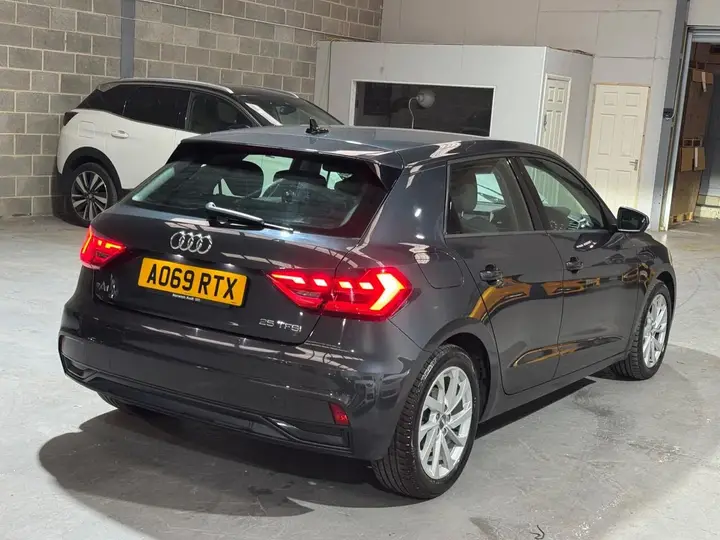 Audi A1 2019 photo 3