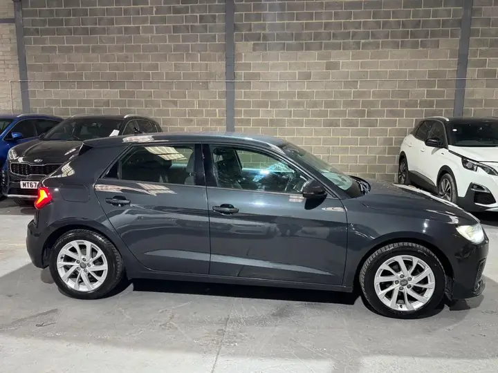 Audi A1 2019 photo 2