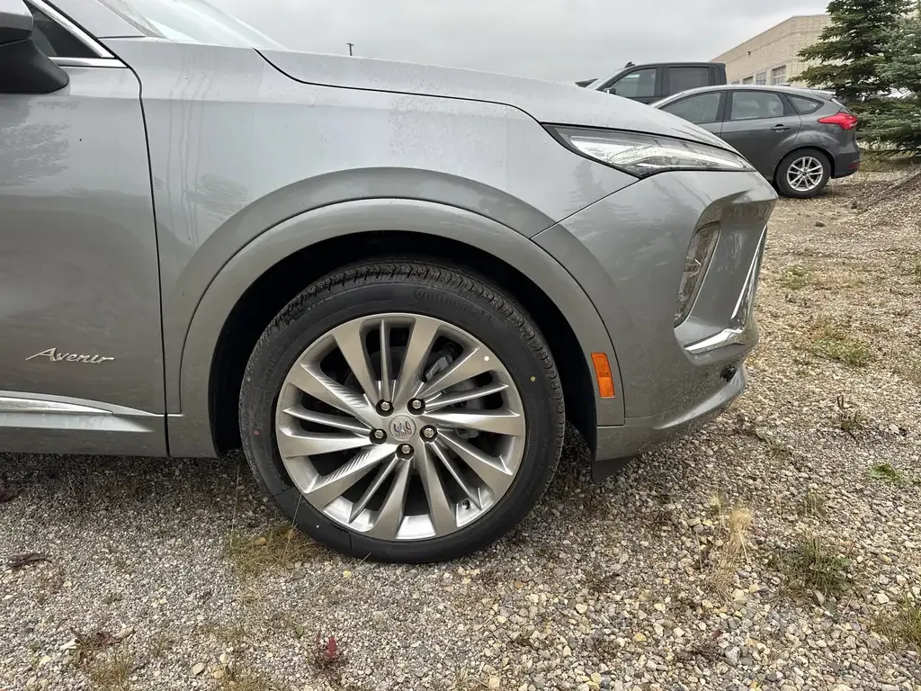 Buick Envision 2026 photo 4