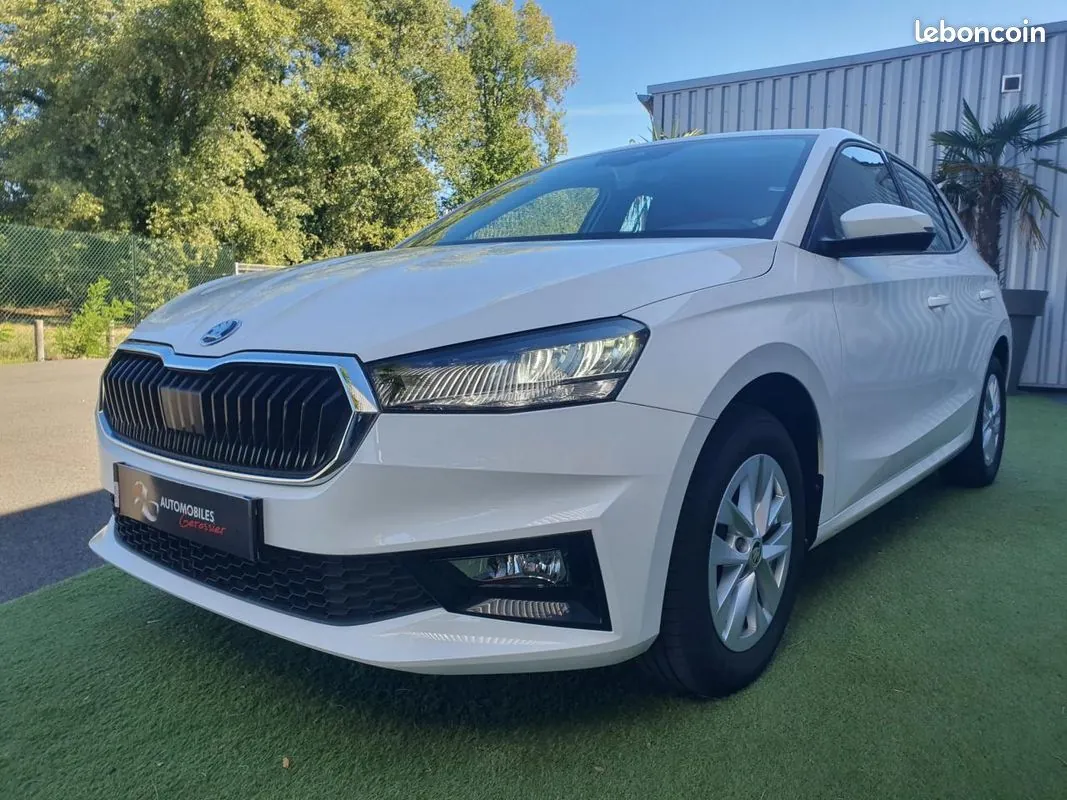Skoda Fabia 2024 photo 2