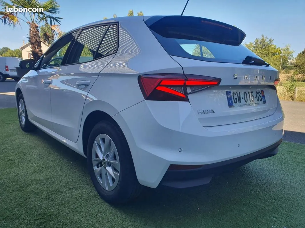 Skoda Fabia 2024 photo 5