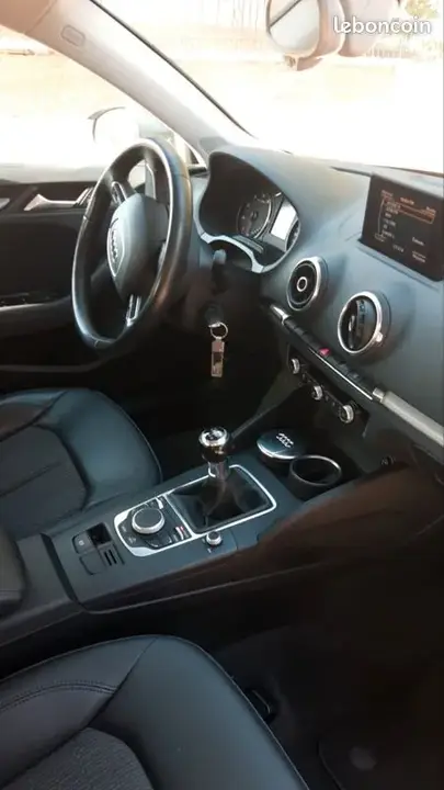 Audi A3 2015 photo 3