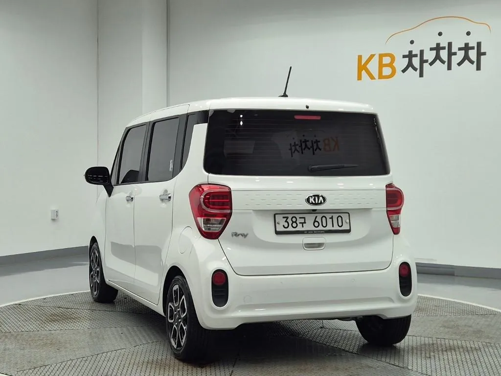 Kia Ray 2018 photo 2