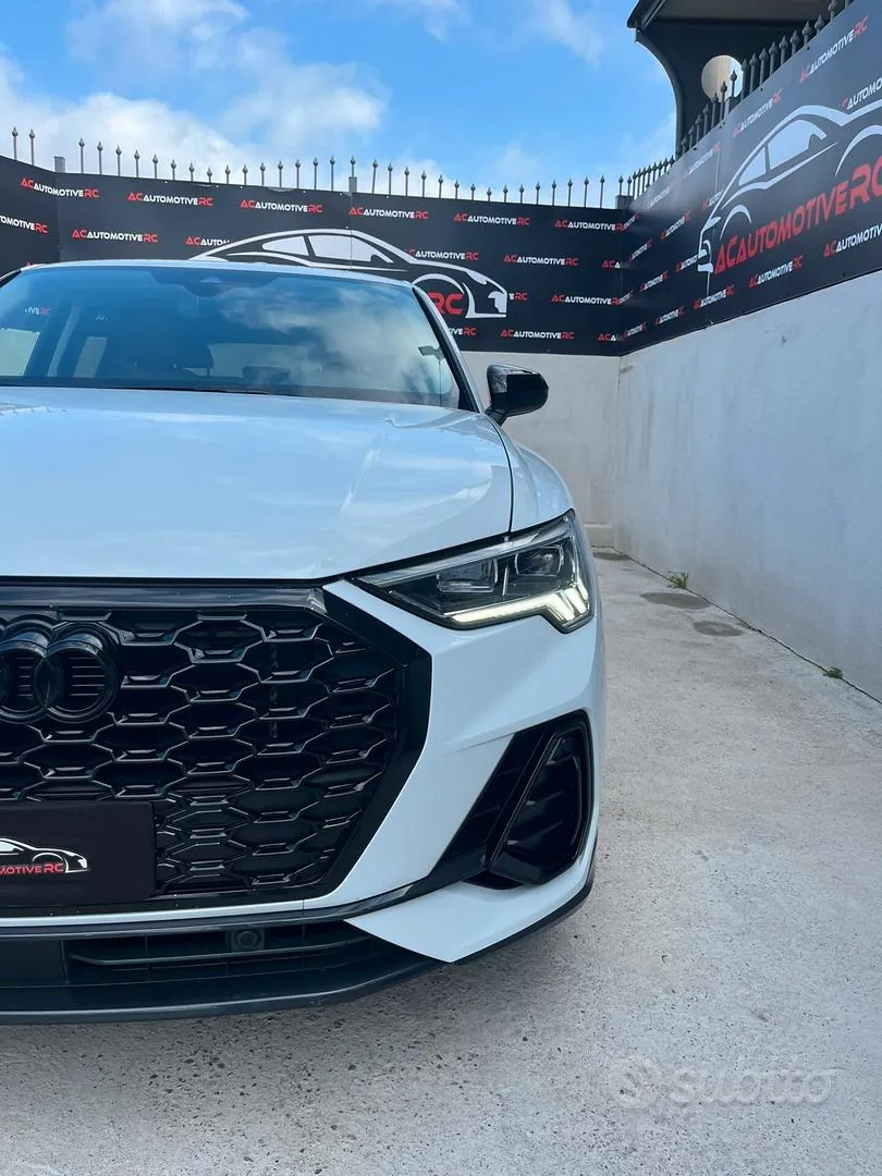 Audi Q3 2021 photo 2