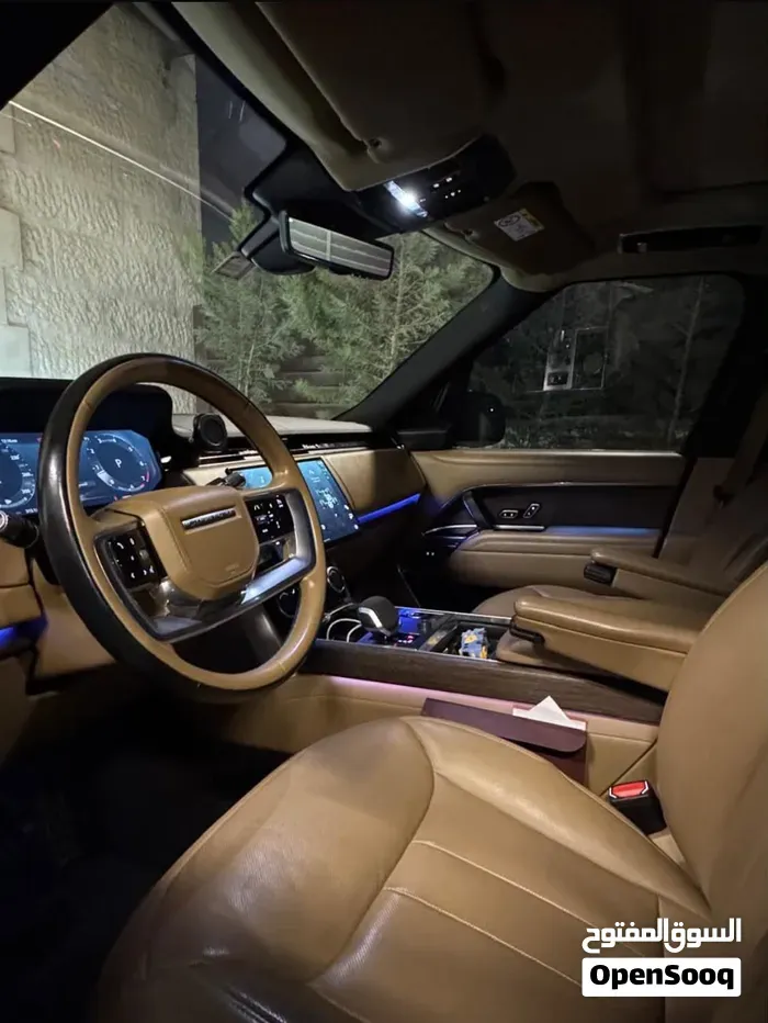 Land Rover Range Rover 2022 photo 2
