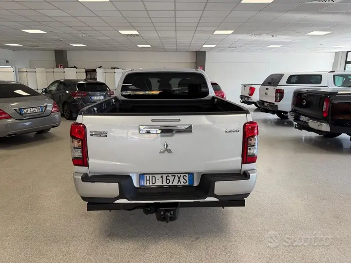 Mitsubishi L200 2021 photo 5