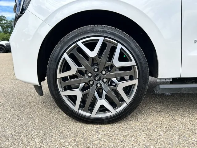 Ford Expedition 2026 photo 3