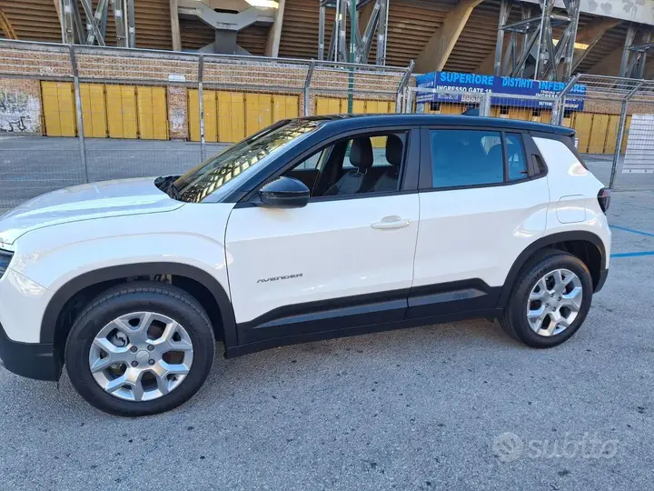 Jeep Avenger 2025 photo 4