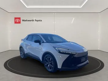 Toyota C-Hr 2025 photo 2
