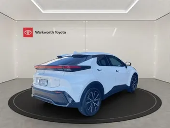 Toyota C-Hr 2025 photo 4
